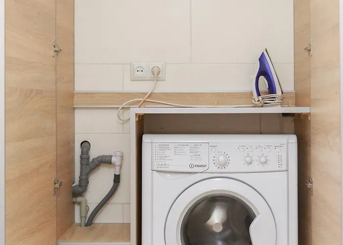 Smart In The Center *